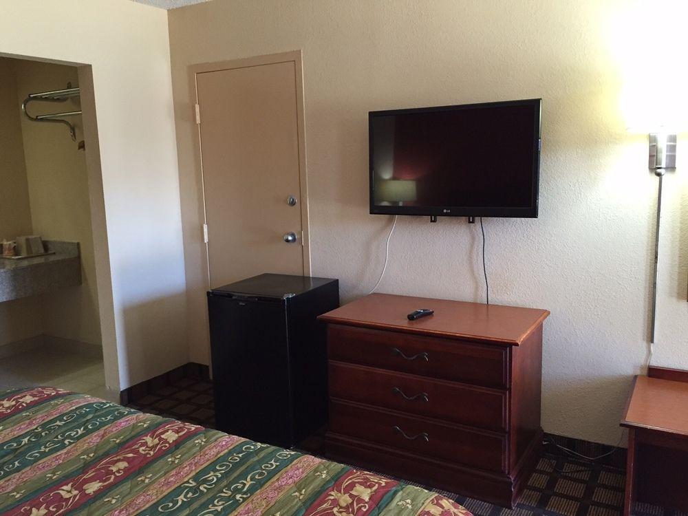 Homelodge Newnan Luaran gambar